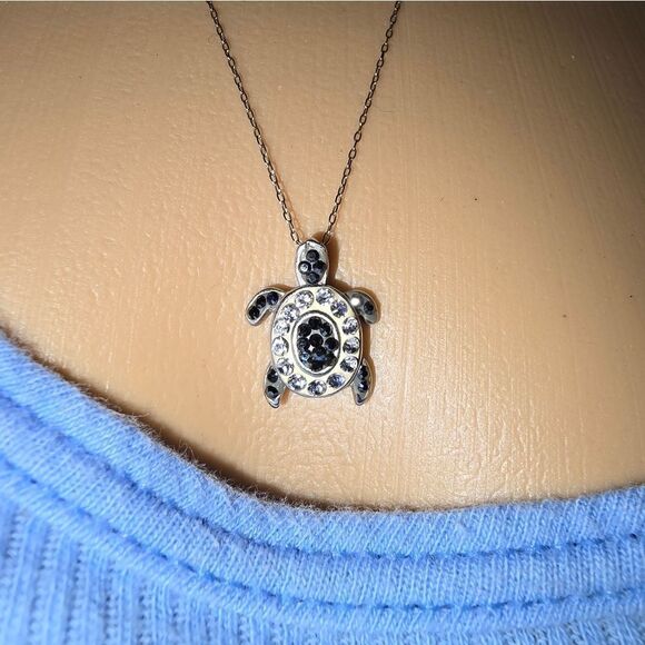 Sterling silver turtle and necklace/exrta charm - Picture 4 of 11